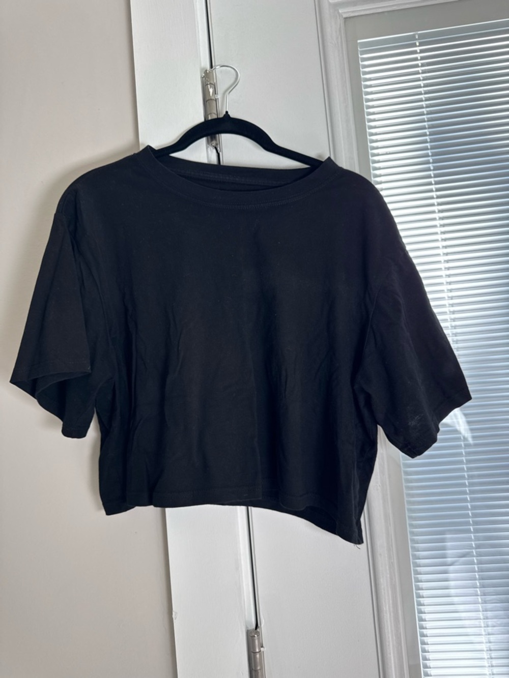 Women's Black Cropped Tee